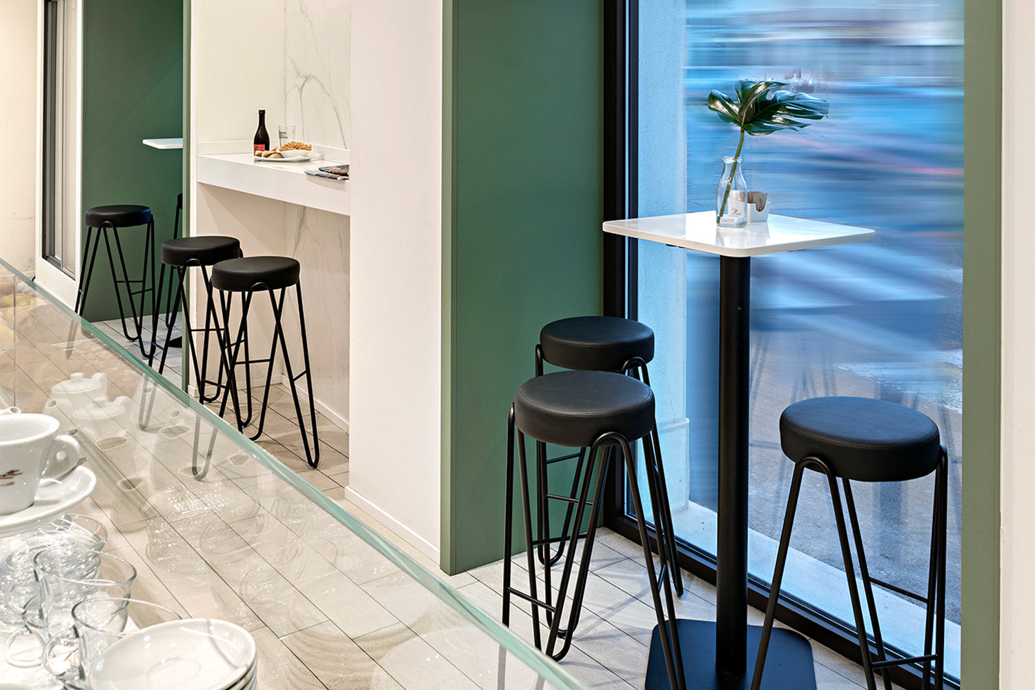 Apelle Jump Stool | Midj Contemporary Design