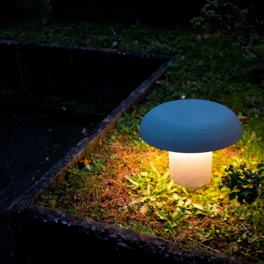 Amanita Outdoor Floor Lamp | Iconic Lighting | Martinelli Luce