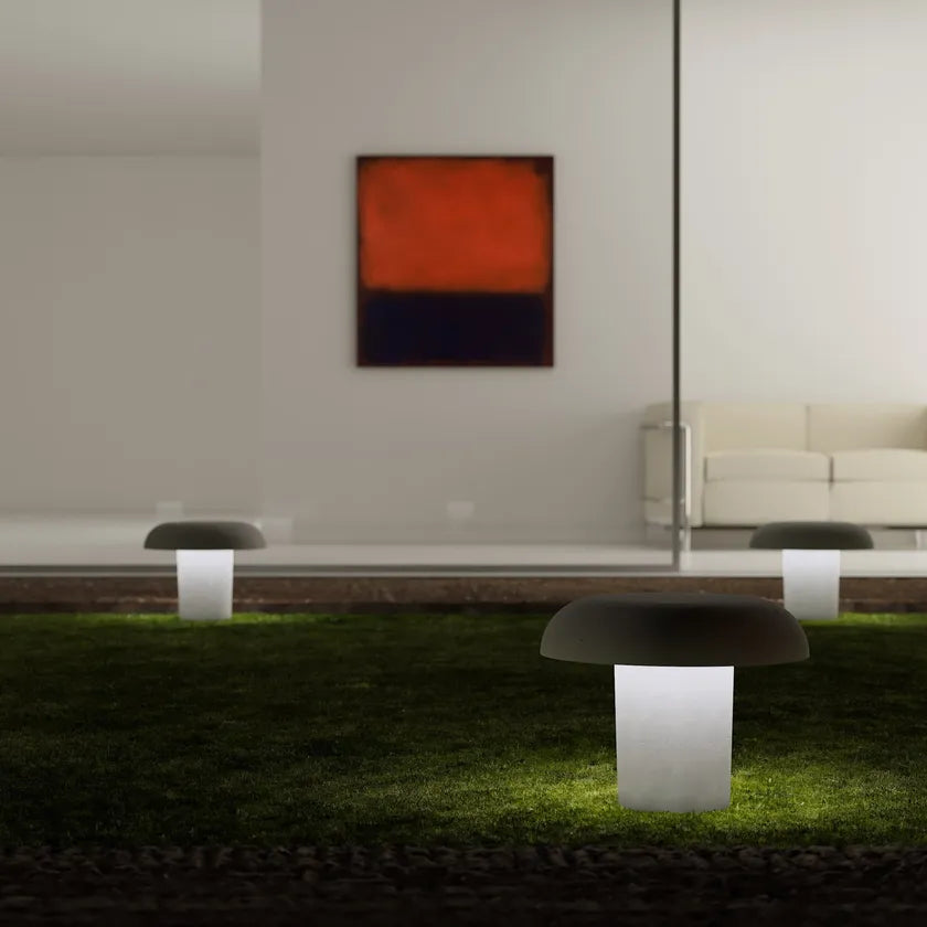 Amanita Outdoor Floor Lamp | Iconic Lighting | Martinelli Luce