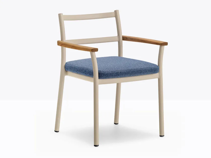 Guinea Outdoor Stackable Chair with Armrests | Luxury Design | Pedrali