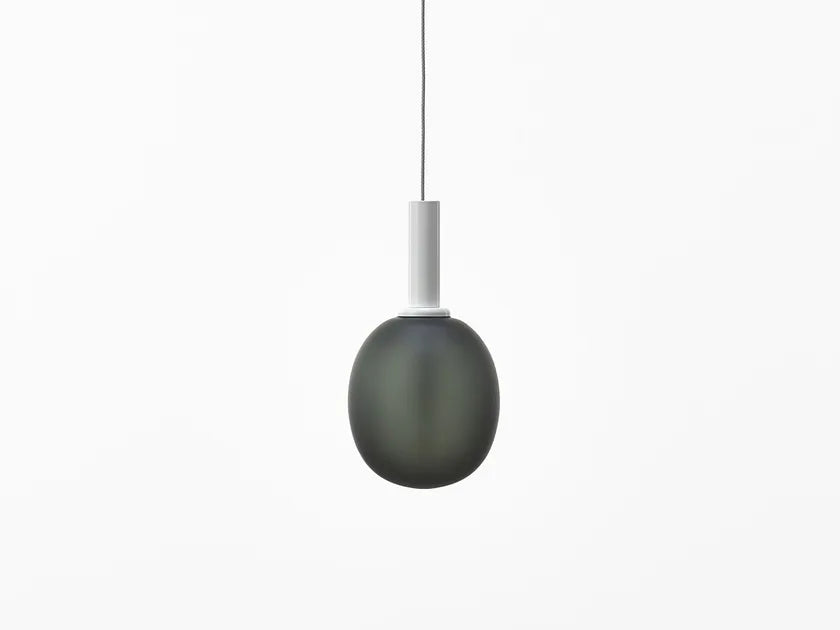 Ivy Single Pendant Lamp | Luxury Lighting | Brokis
