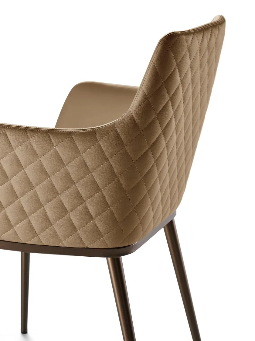 Max Diamond Dining Chair with Armrests | Eforma Iconic Luxury Italian Design