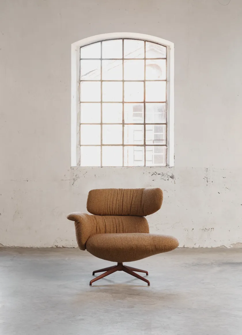 Tulla Armchair | Designed by Studio Pastina | Midj Contemporary Design