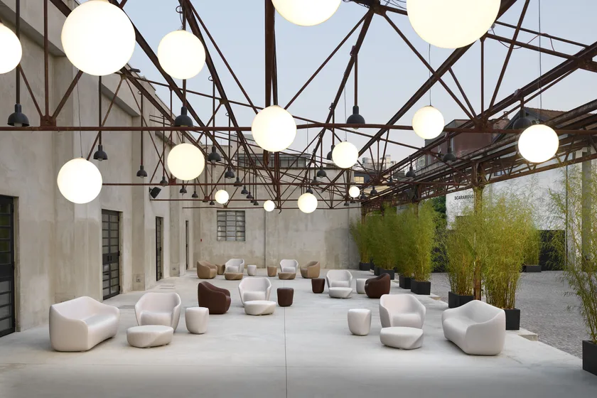 Reborn Sofa | Designed by ecoBirdy | Slide Design