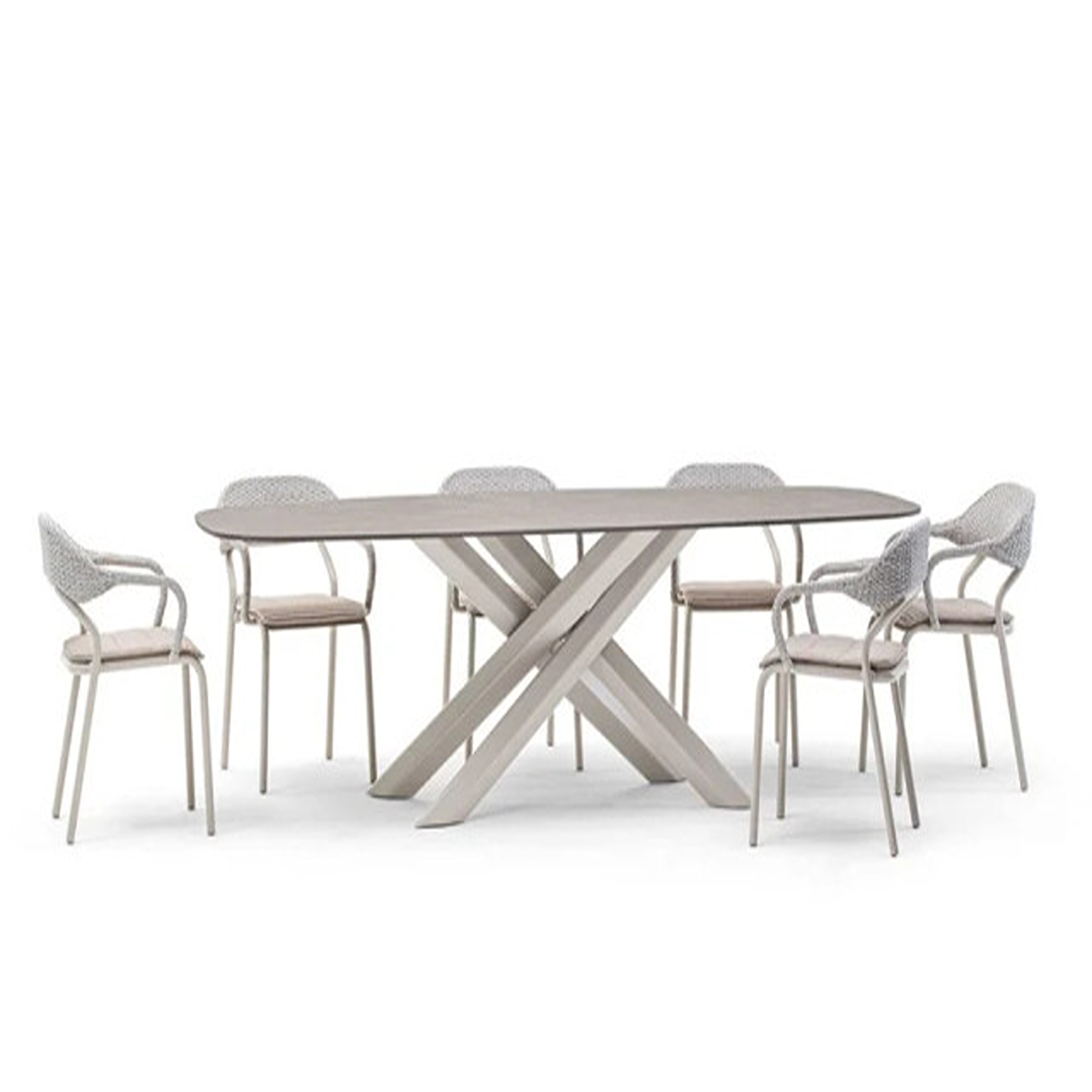 System Star Elliptic Dining Table | Design by Daniele Lo Scalzo Moscheri | Varaschin