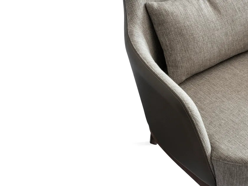 Max Lounge Armchair | Eforma Iconic Luxury Italian Design