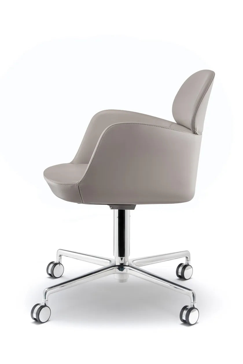 Ester 695 Swivel Office Chair | Luxury Design | Pedrali