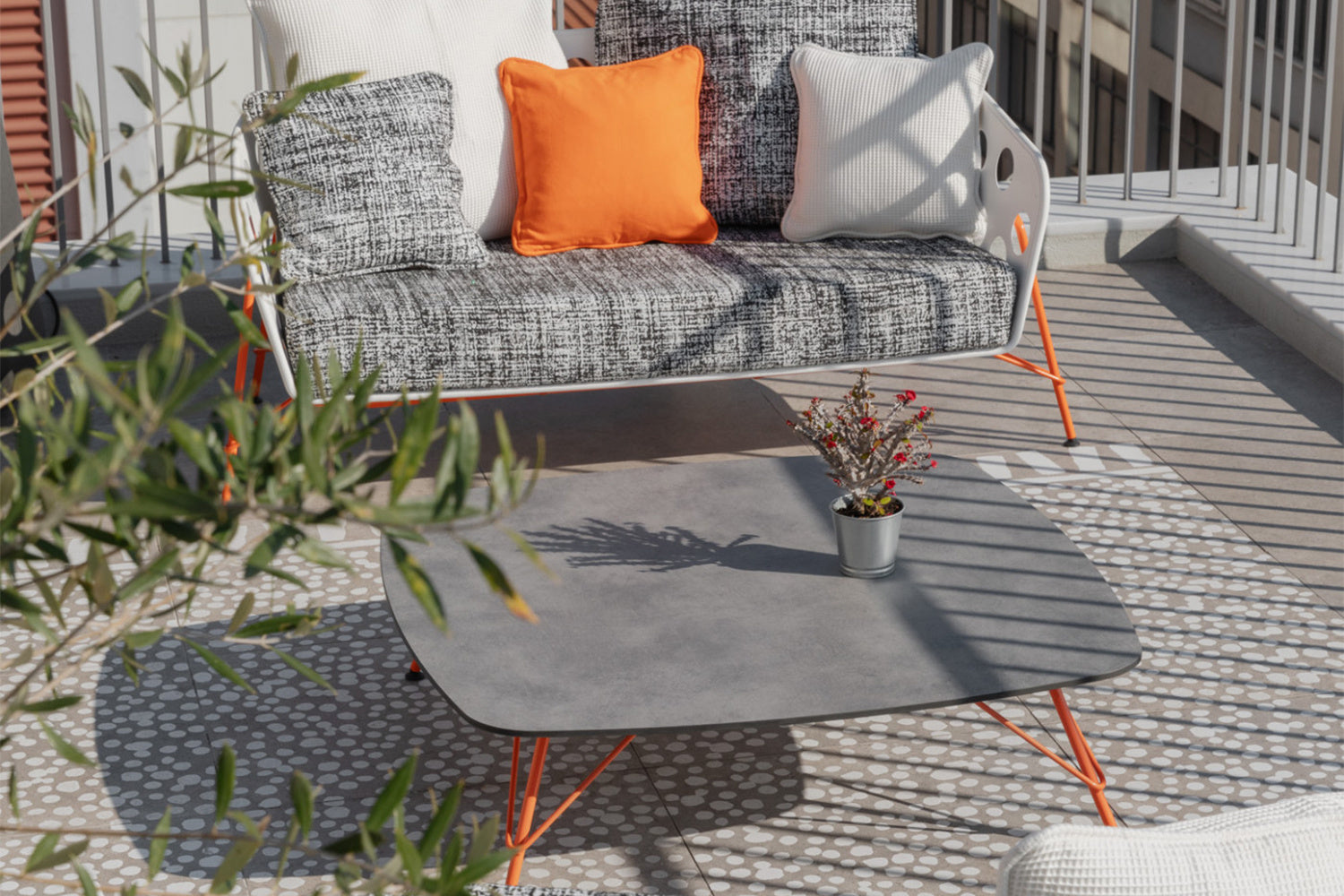 Bolle Coffee Table Midj — Contemporary Design by Paola Navone