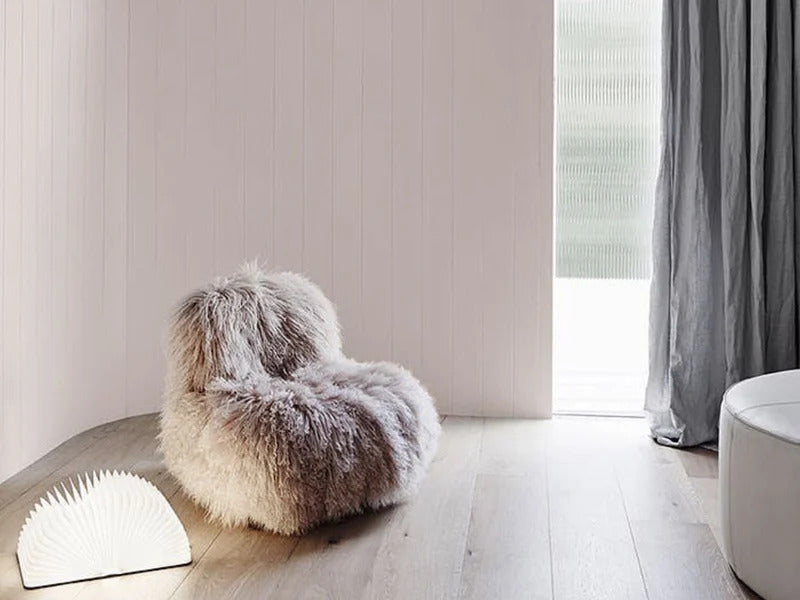 Botolo Low Chair Fur Version | Designed by Cini Boeri | Arflex