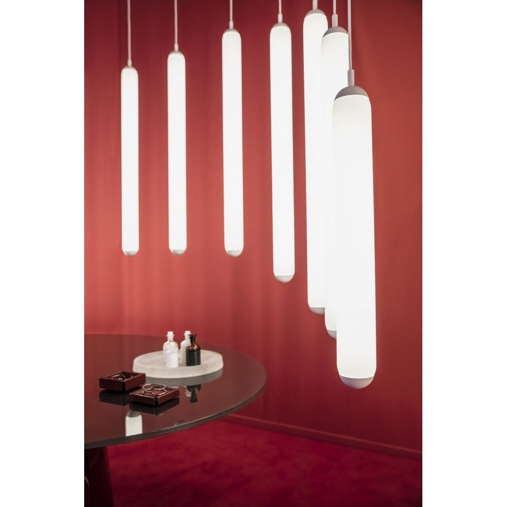 Puro Solo Vertical Pendant Lamp | Luxury Lighting | Brokis