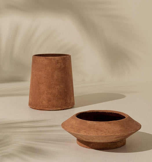 Crocus Vase | Outdoor Luxury Furniture | Ethimo