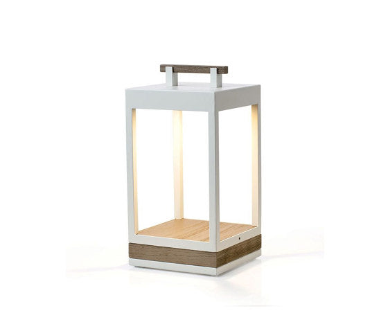 Carre Rechargeable Table Lamp | Luxury Outdoor Lighting | Ethimo