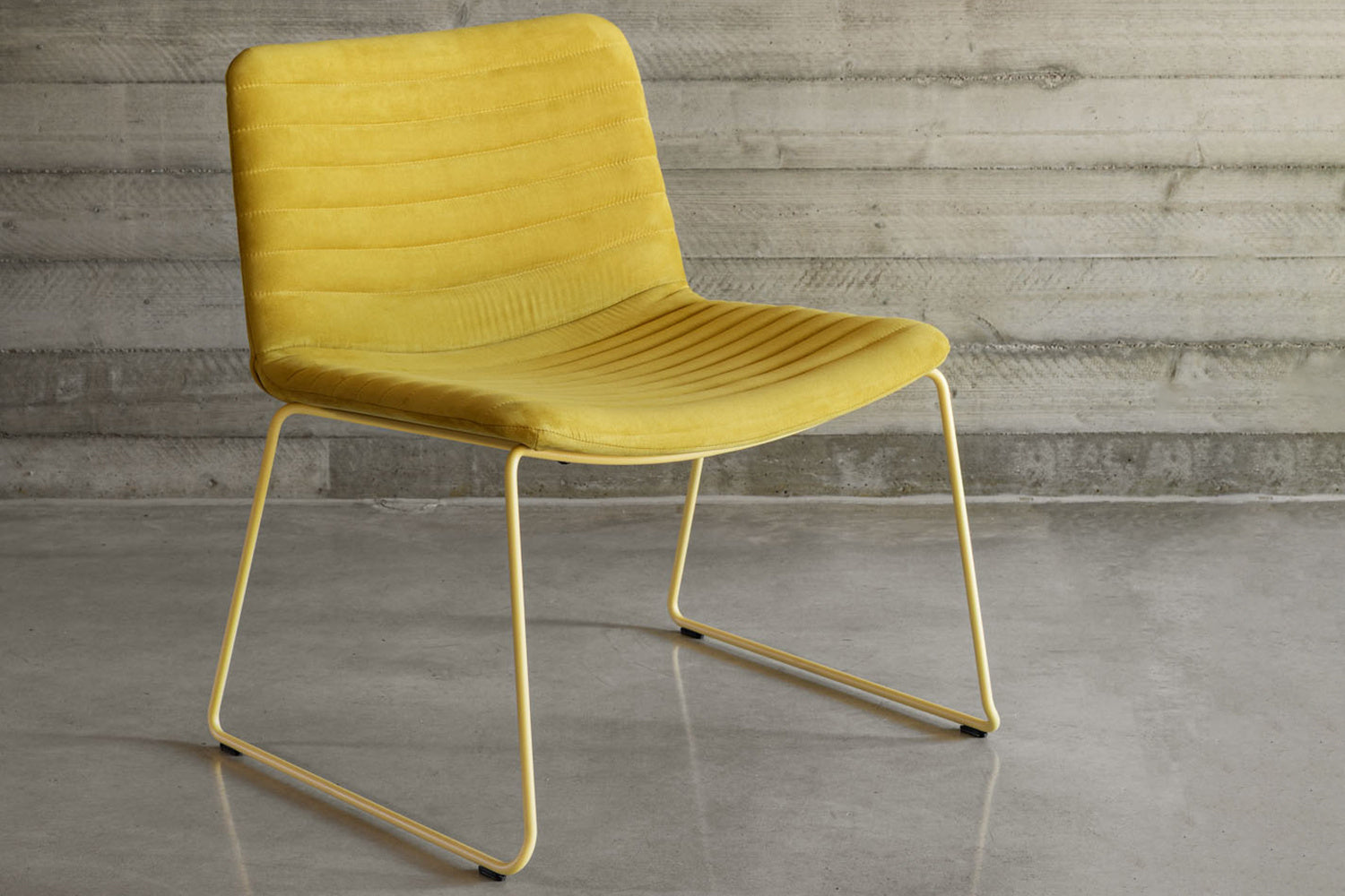 Cover Lounge Chair AT M TS Midj — Contemporary Design Furniture