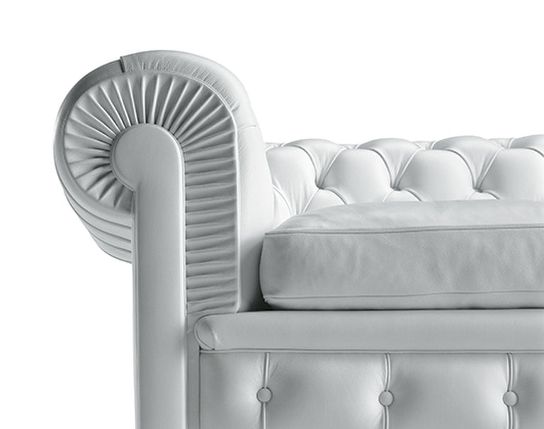 Chester Armchair by Renzo Frau Iconic Furniture | Stile