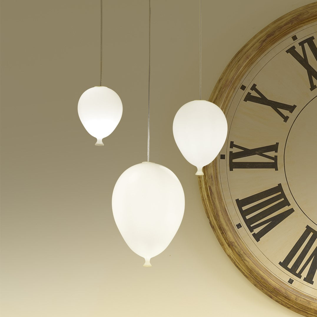 Balloon Pendant Lamp | Designed by Fuoriluogo Design | Slide Design