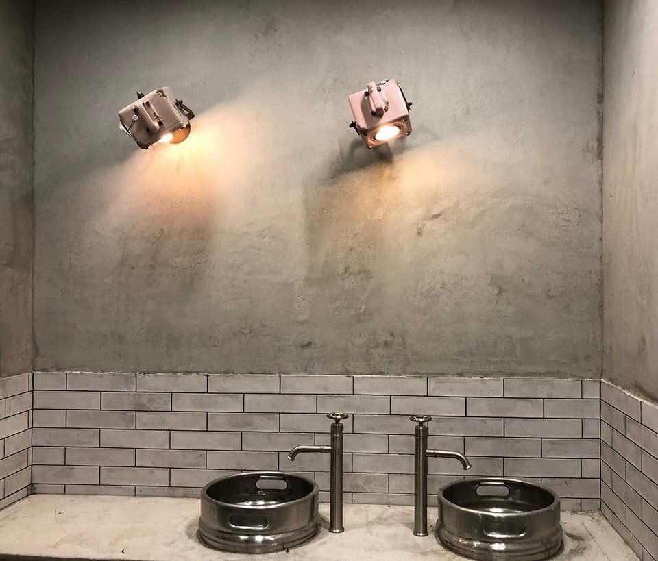 Industrial C1651 Adjustable Wall Lamp | Ferroluce