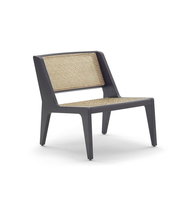 Delta Vienna Lounge Chair | Designed by Claesson Koivisto Rune | Arflex