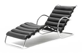 MR Chaise Lounge with Armrests Van Der Rohe | Stile
