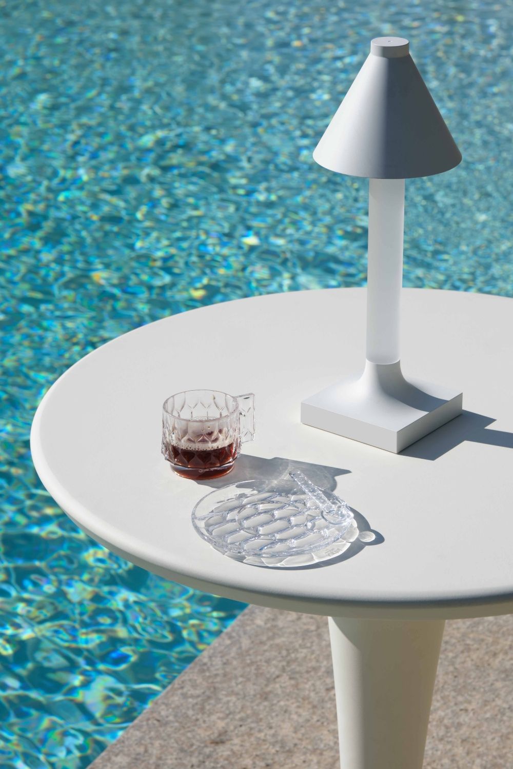 Dr.Na Round Table | Designed by Philippe Starck | Kartell