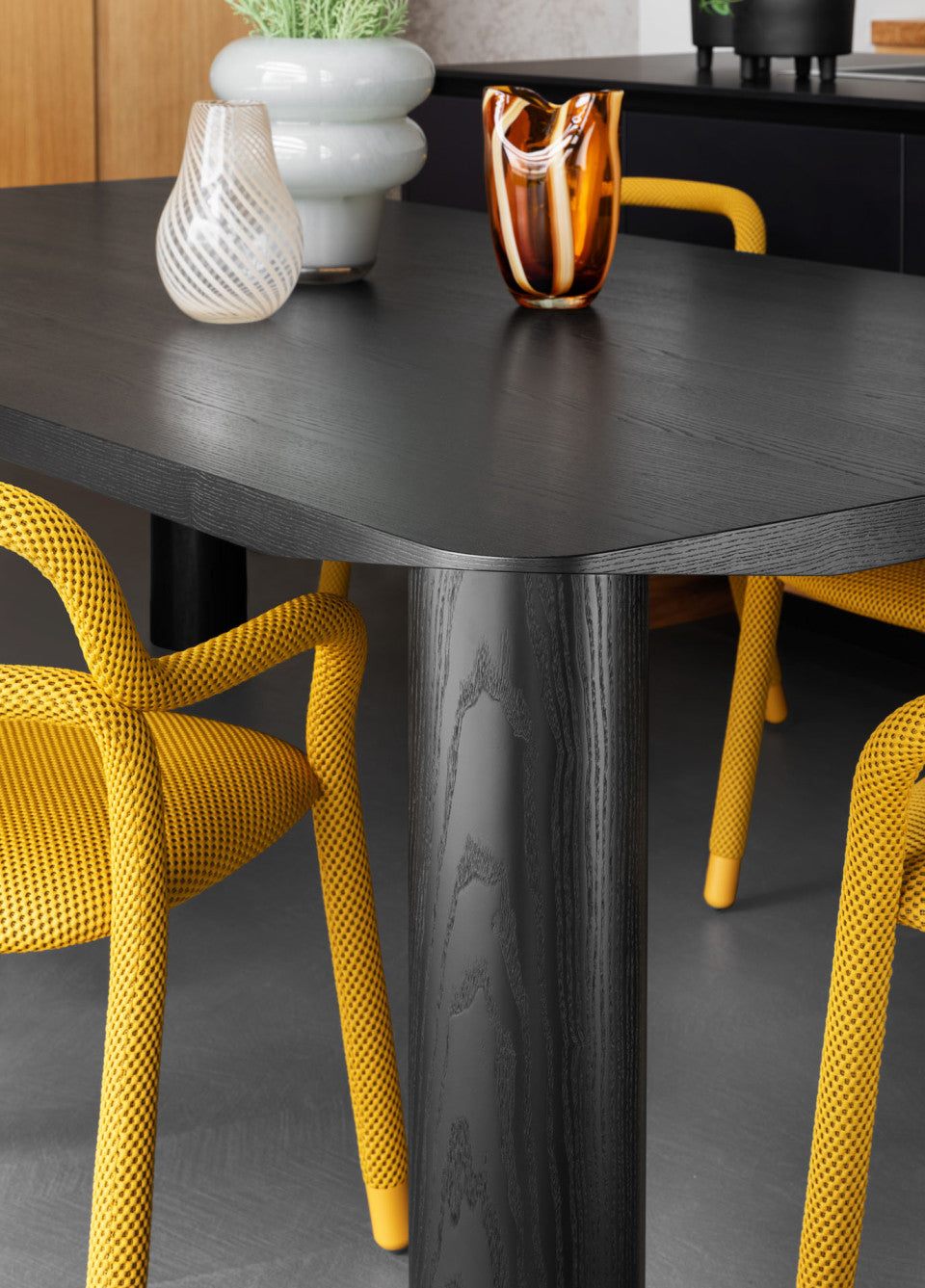 Eggen Dining Table | Midj Contemporary Design