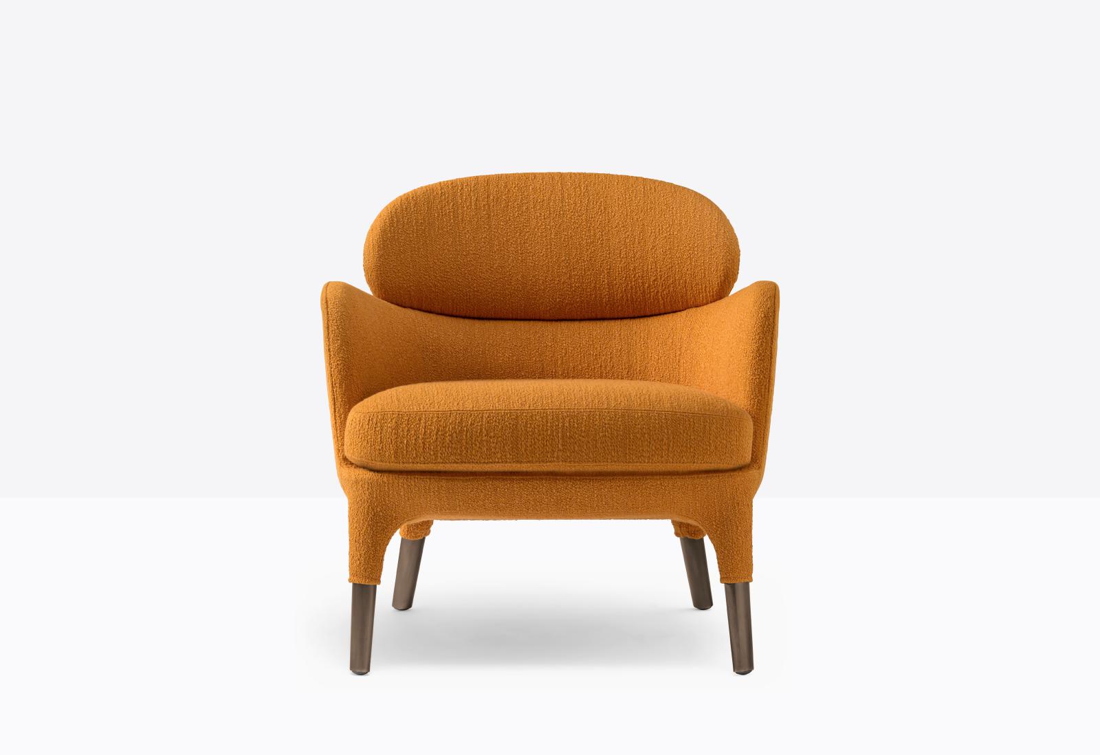 Ester Lounge Chair | Luxury Design | Pedrali