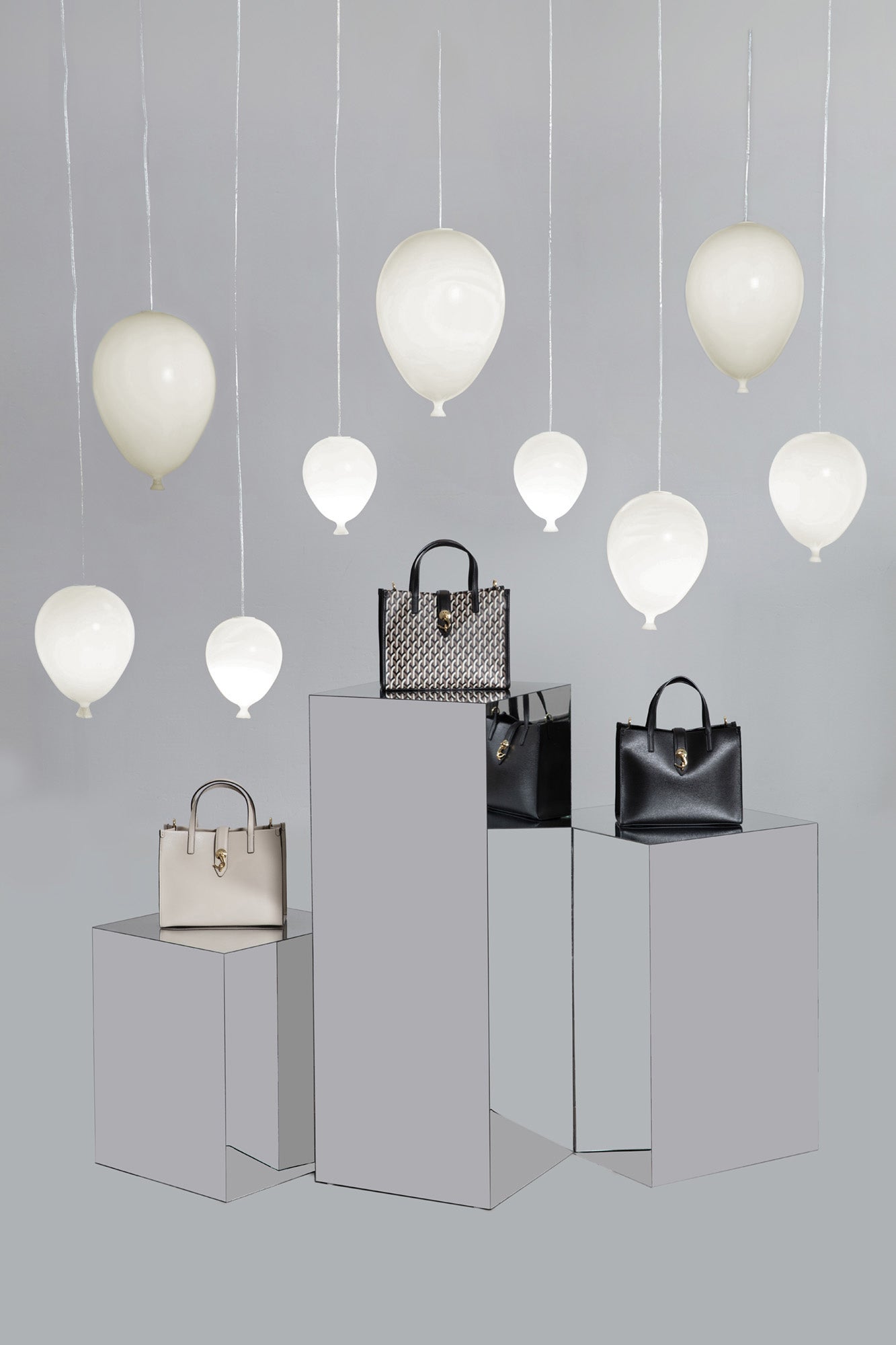 Balloon Pendant Lamp | Designed by Fuoriluogo Design | Slide Design