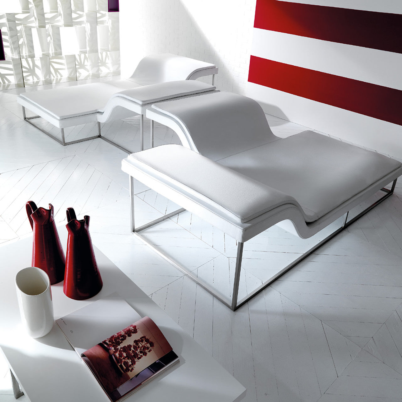 Modern white lounge chairs with metal frame