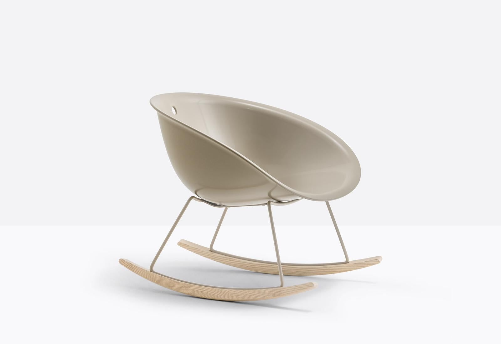 Gliss Swing 350 Rocking Lounge Chair | Luxury Design | Pedrali