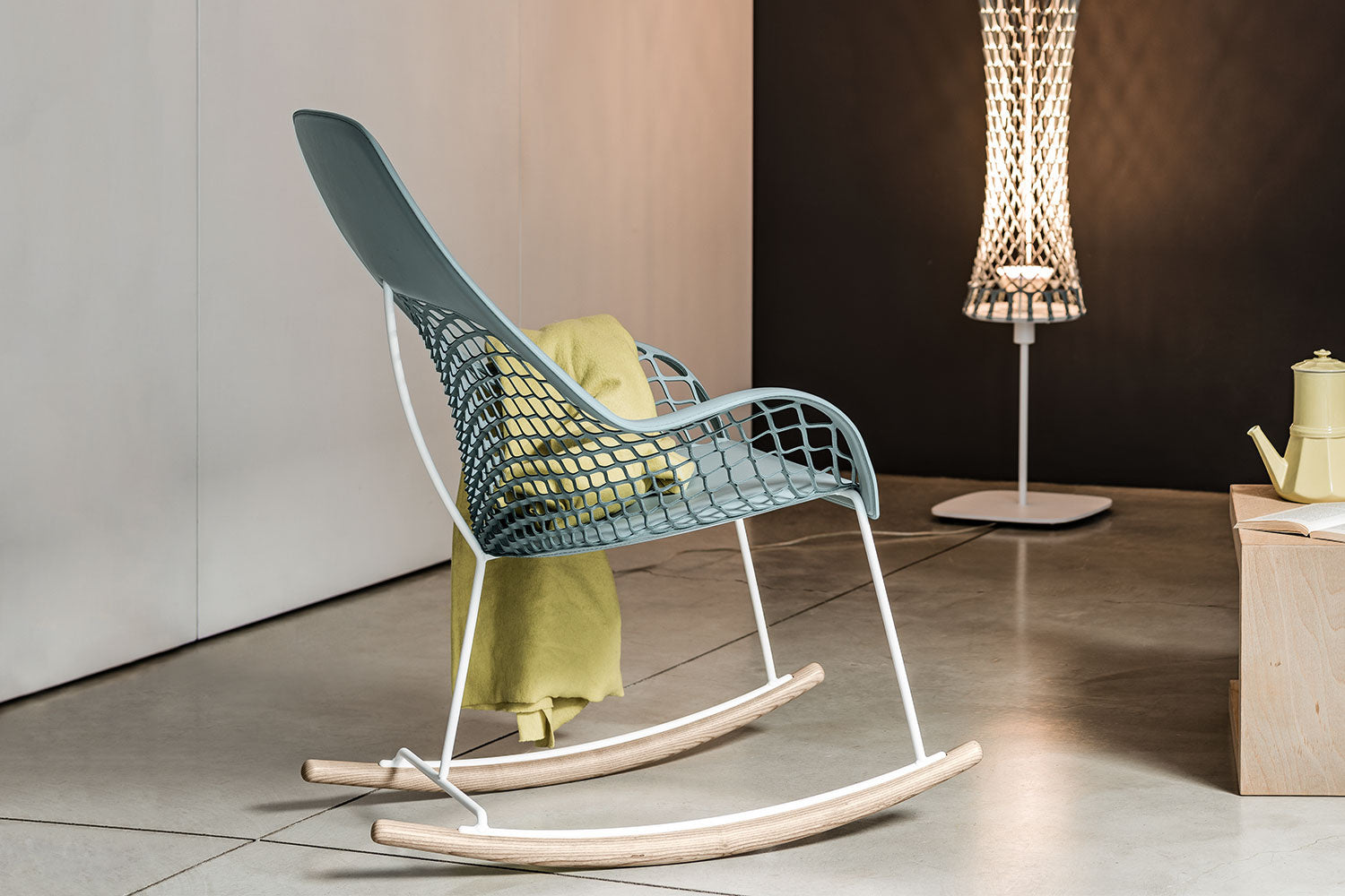 Guapa Rocking Chair | Midj Contemporary Design