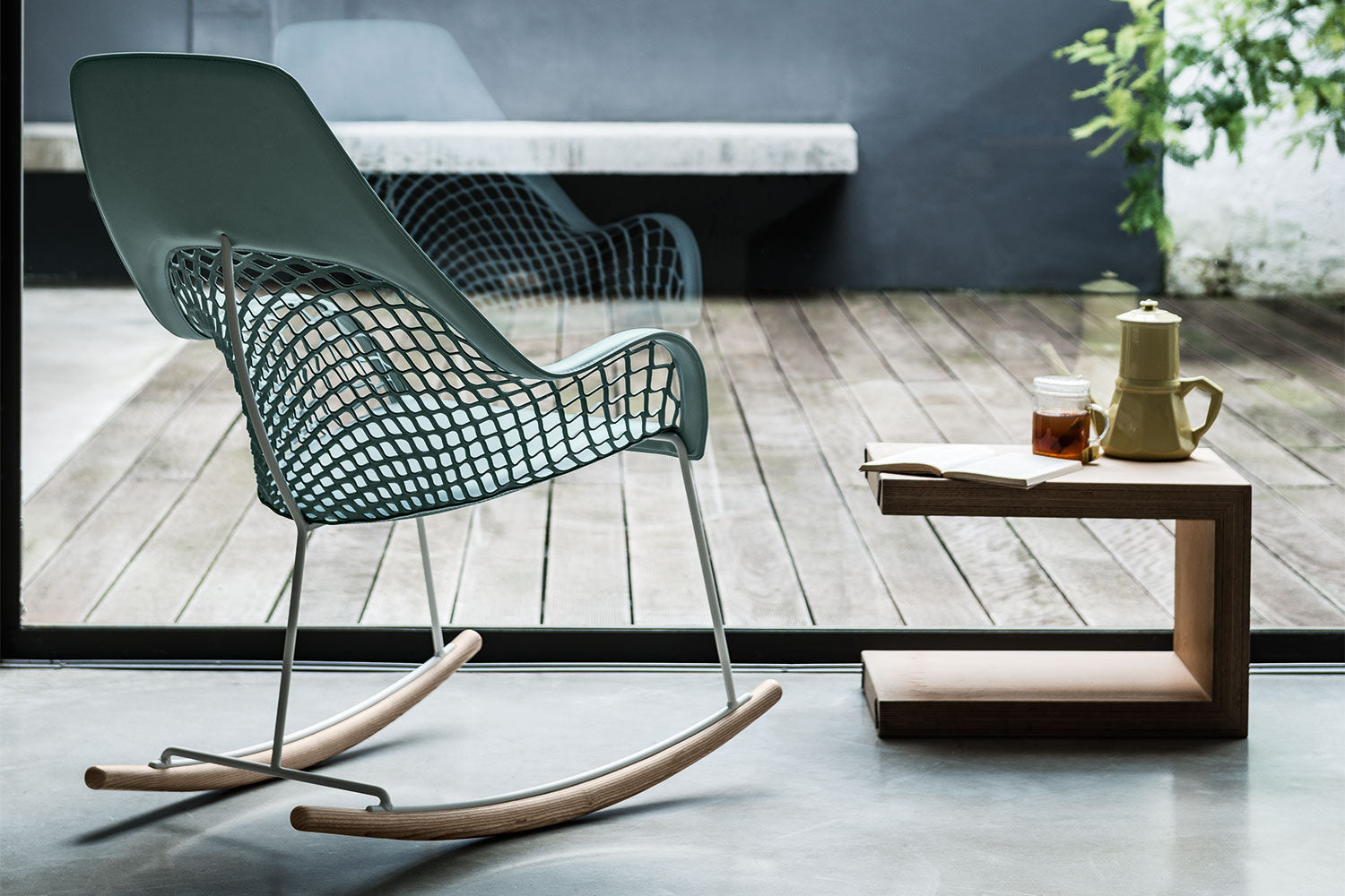 Guapa Rocking Chair | Midj Contemporary Design