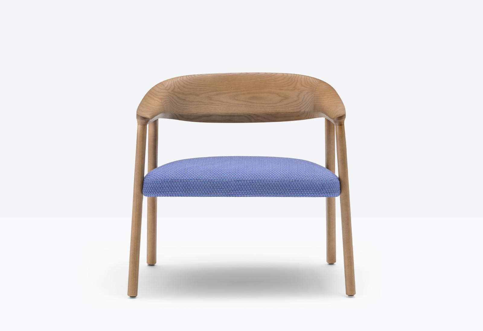 Héra 2869 Lounge Chair | Luxury Design | Pedrali