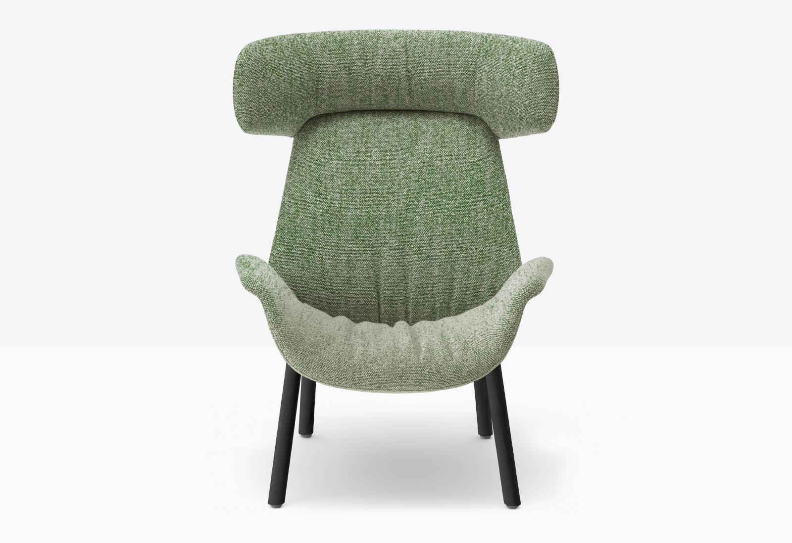 Ila 2024 Lounge Chair | Luxury Design | Pedrali