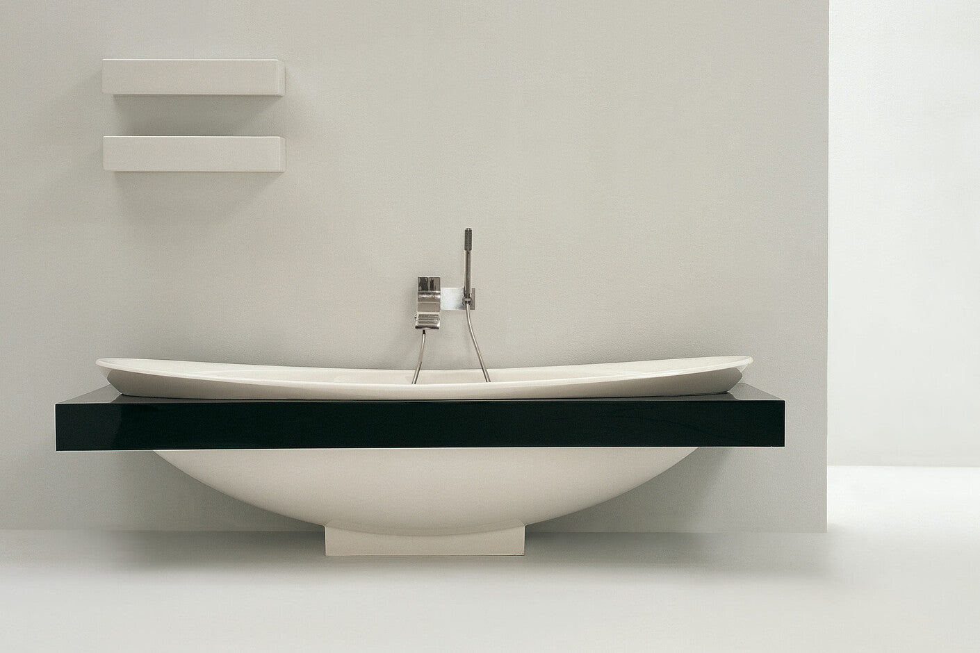Io 84 Freestanding Oval Bathtub Ceramica Flaminia