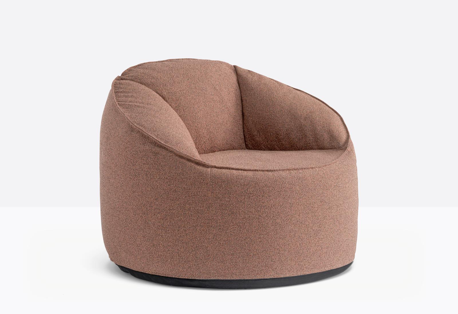 Island 795 Lounge Chair | Luxury Design | Pedrali