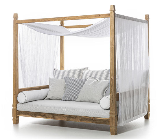 Jeko 07 Canopy Sofa | Luxury Furniture Gervasoni