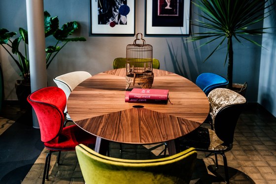 Kalida Dining Chair | Designed by Frighetto | Black Tie