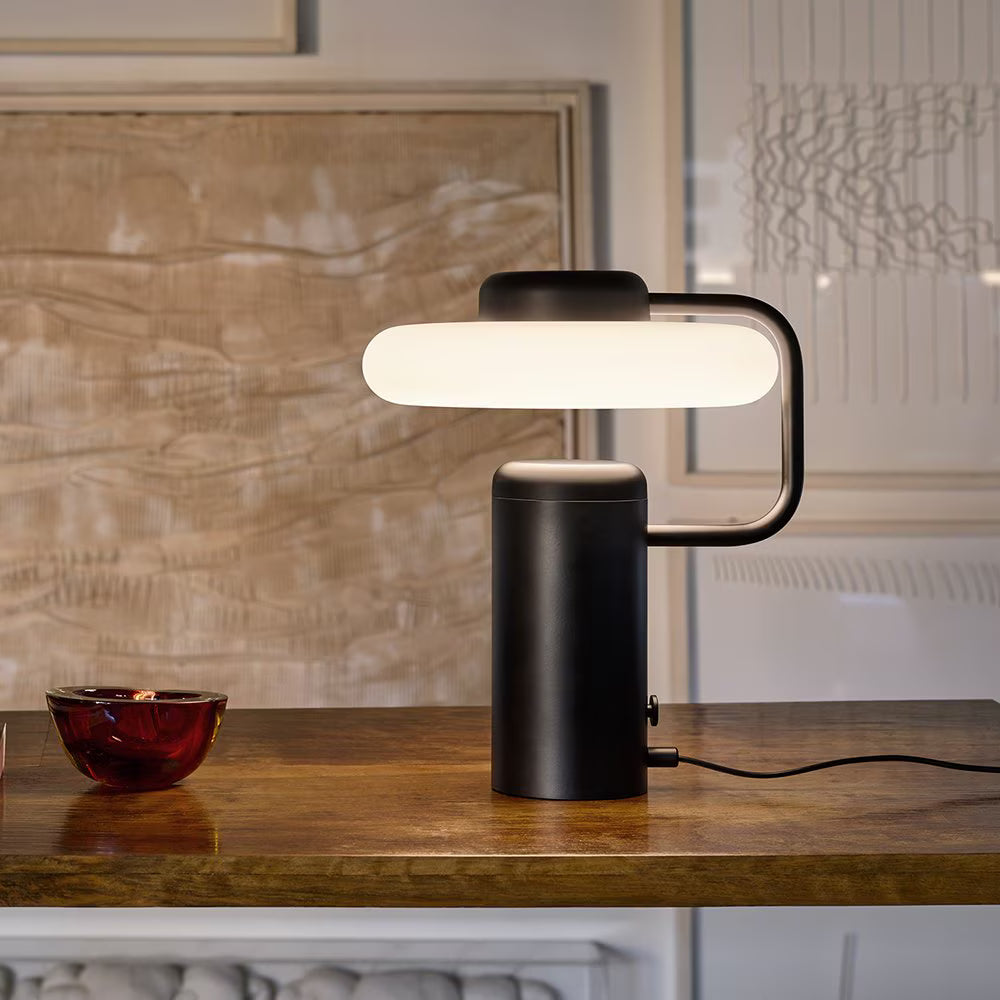 Tratto Table Lamp | Luxury Lighting |  KDLN