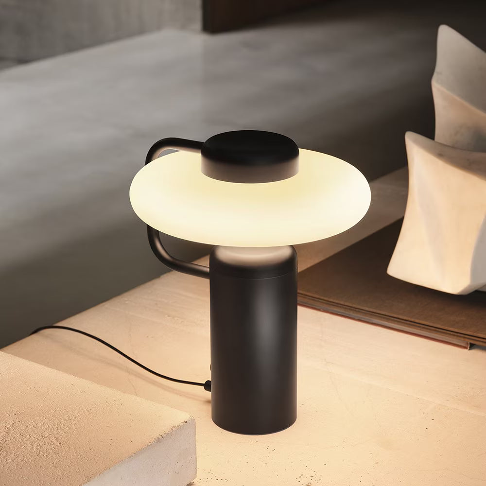 Tratto Table Lamp | Luxury Lighting |  KDLN