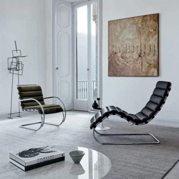 MR Chaise Longue by Ludwig Mies Van Der Rohe  | Stile