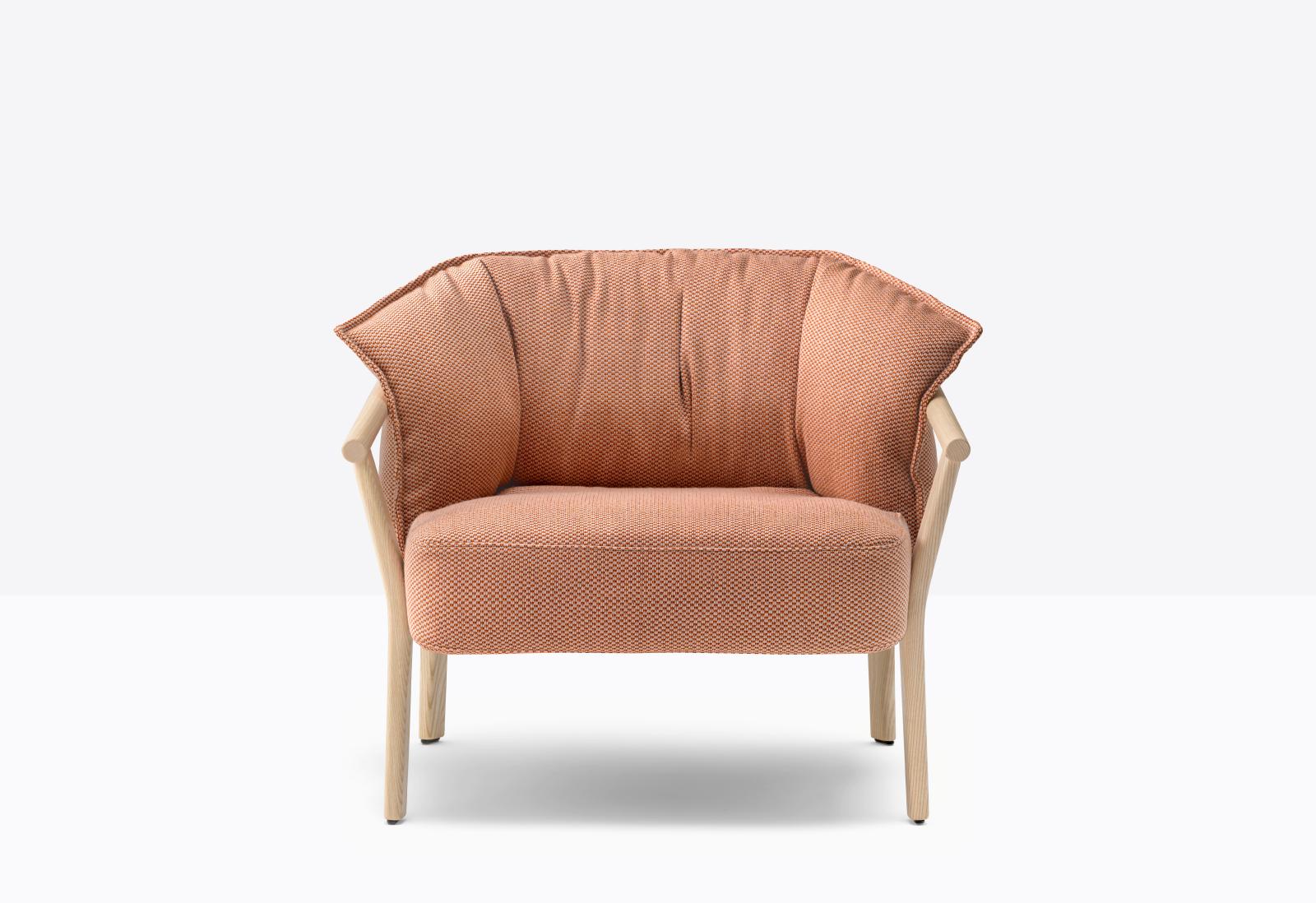 Lamorisse Wood 3689 Lounge Chair | Luxury Design | Pedrali