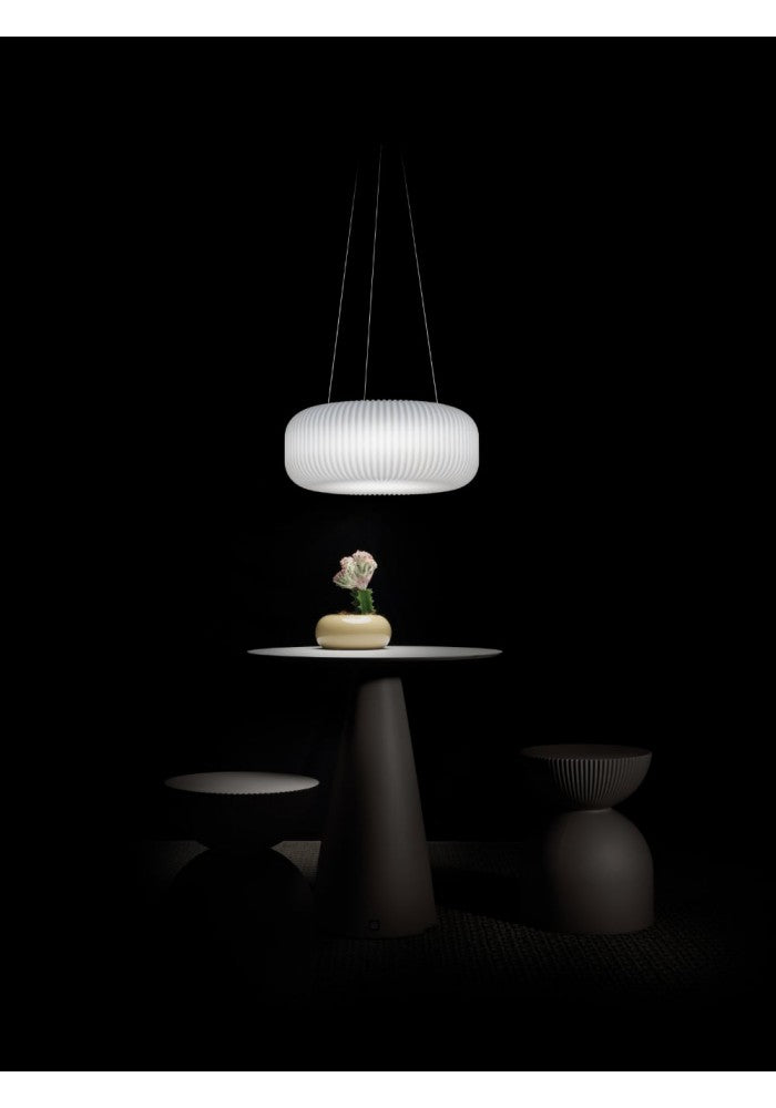 Elly Suspension Lamp | Luxury Lighting | Lyxo