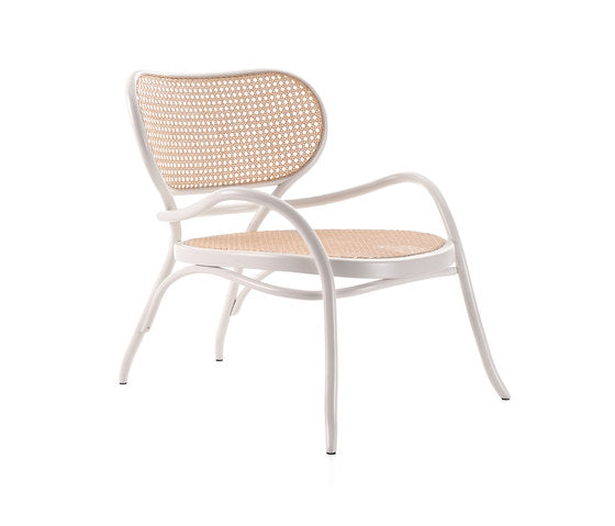 Lehnsthul Armchair | Classic Design by Wiener GTV Design