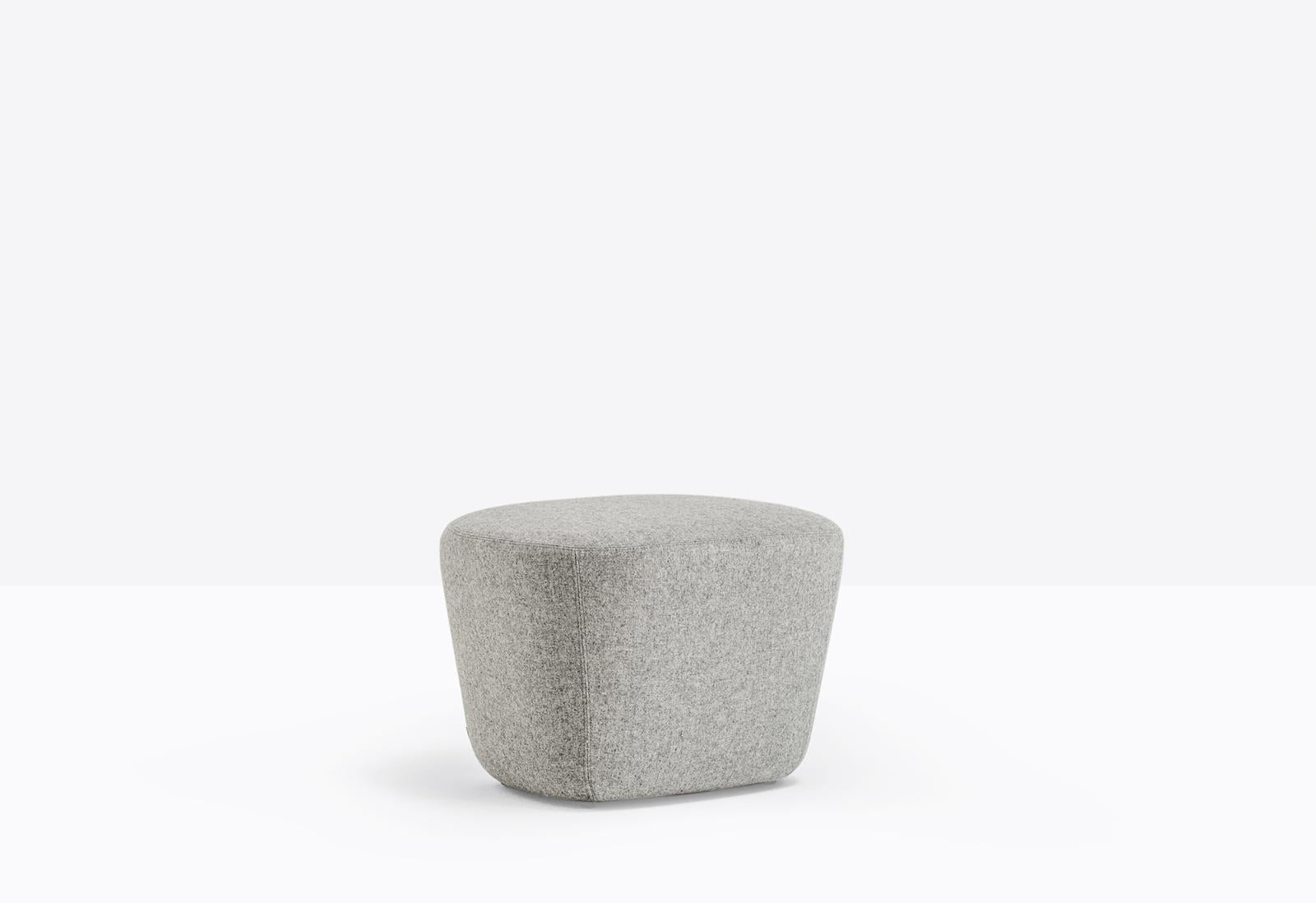 Log 367 Pouf | Luxury Furniture Design | Pedrali