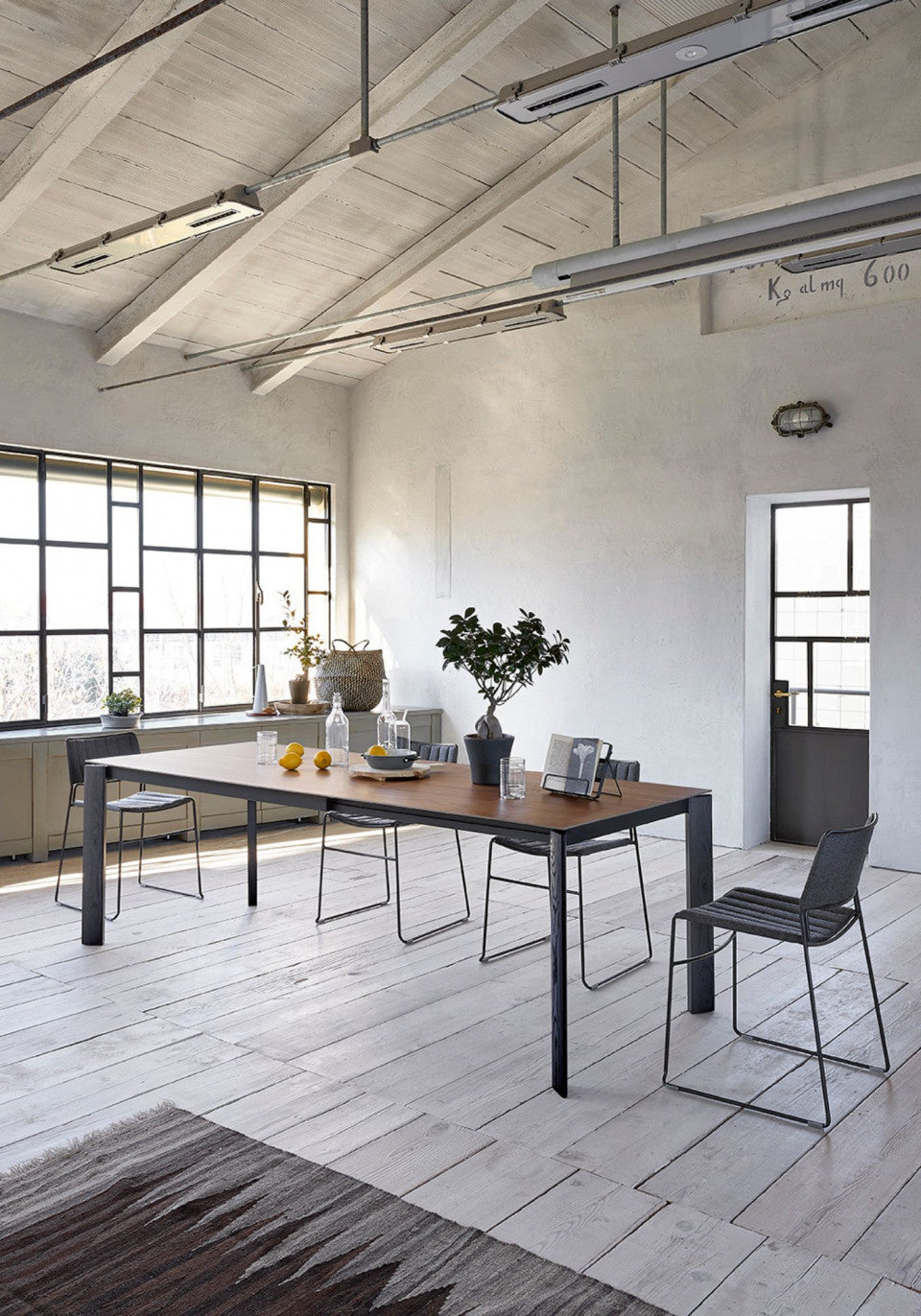 Blade Extendable Dining Table | Midj Contemporary Design