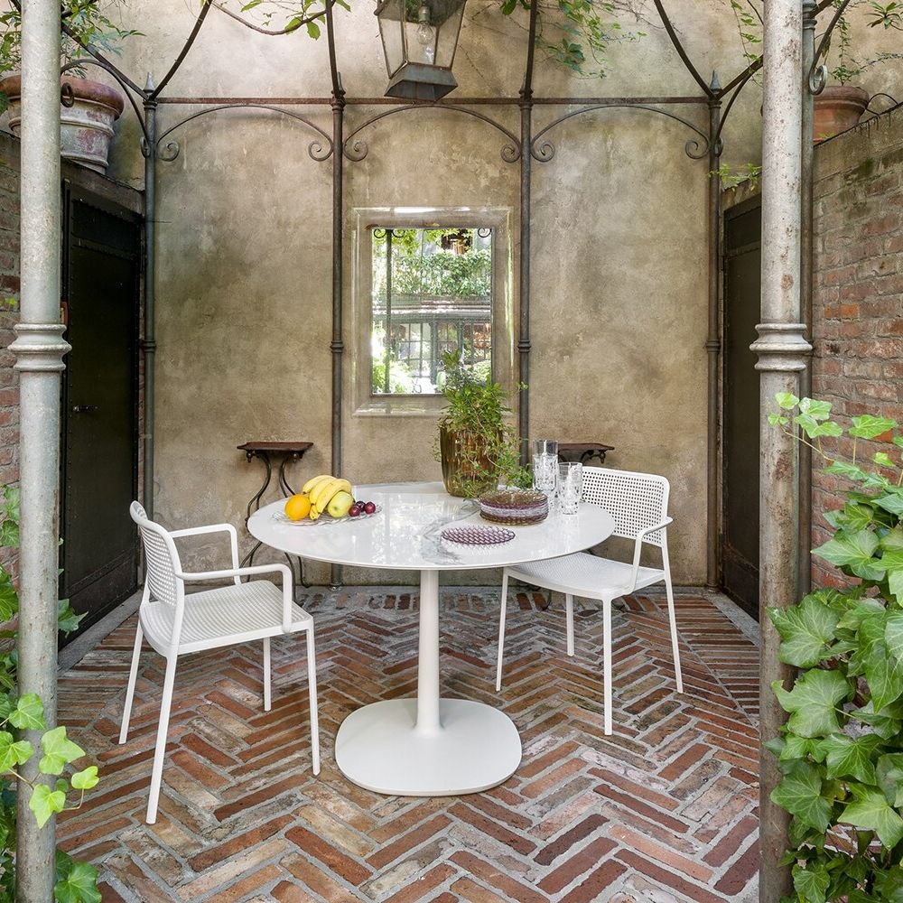 Multiplo Round Dining Table | Designed by Antonio Citterio | Kartell