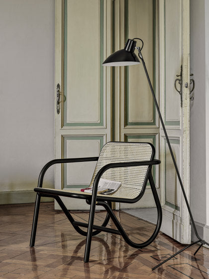 N.200 Chair with Armrest | Classic Design by Wiener GTV Design