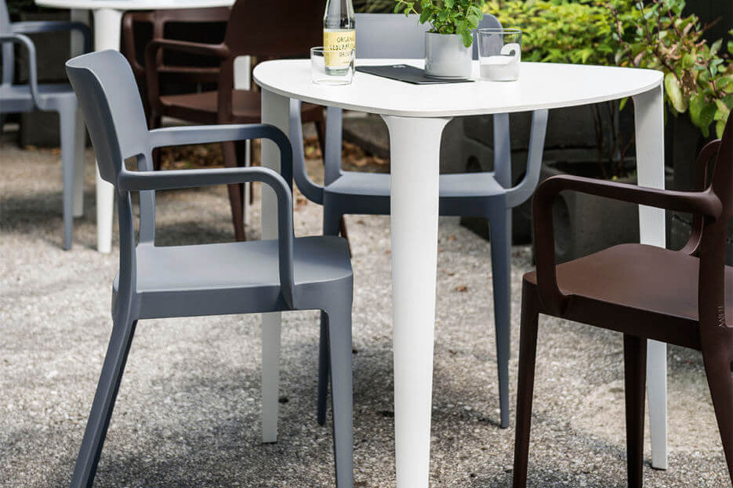Nenè Stackable Dining Chair with Armrests Midj Contemporary Design