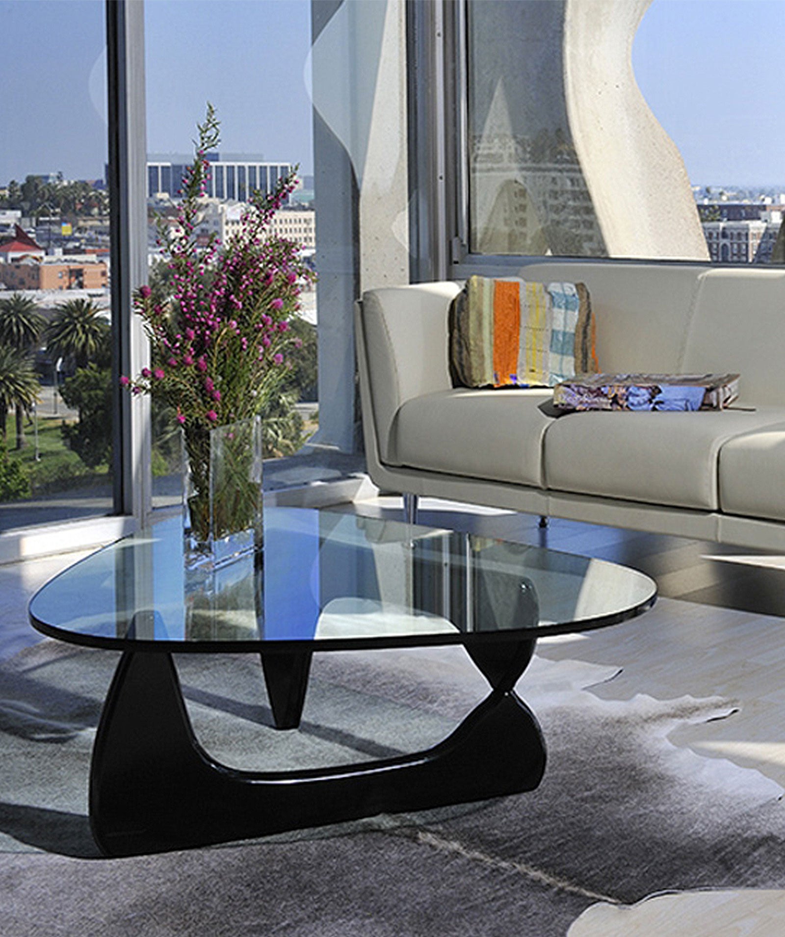 Coffee Table by Isamu Noguchi | Iconic Furniture | Stile