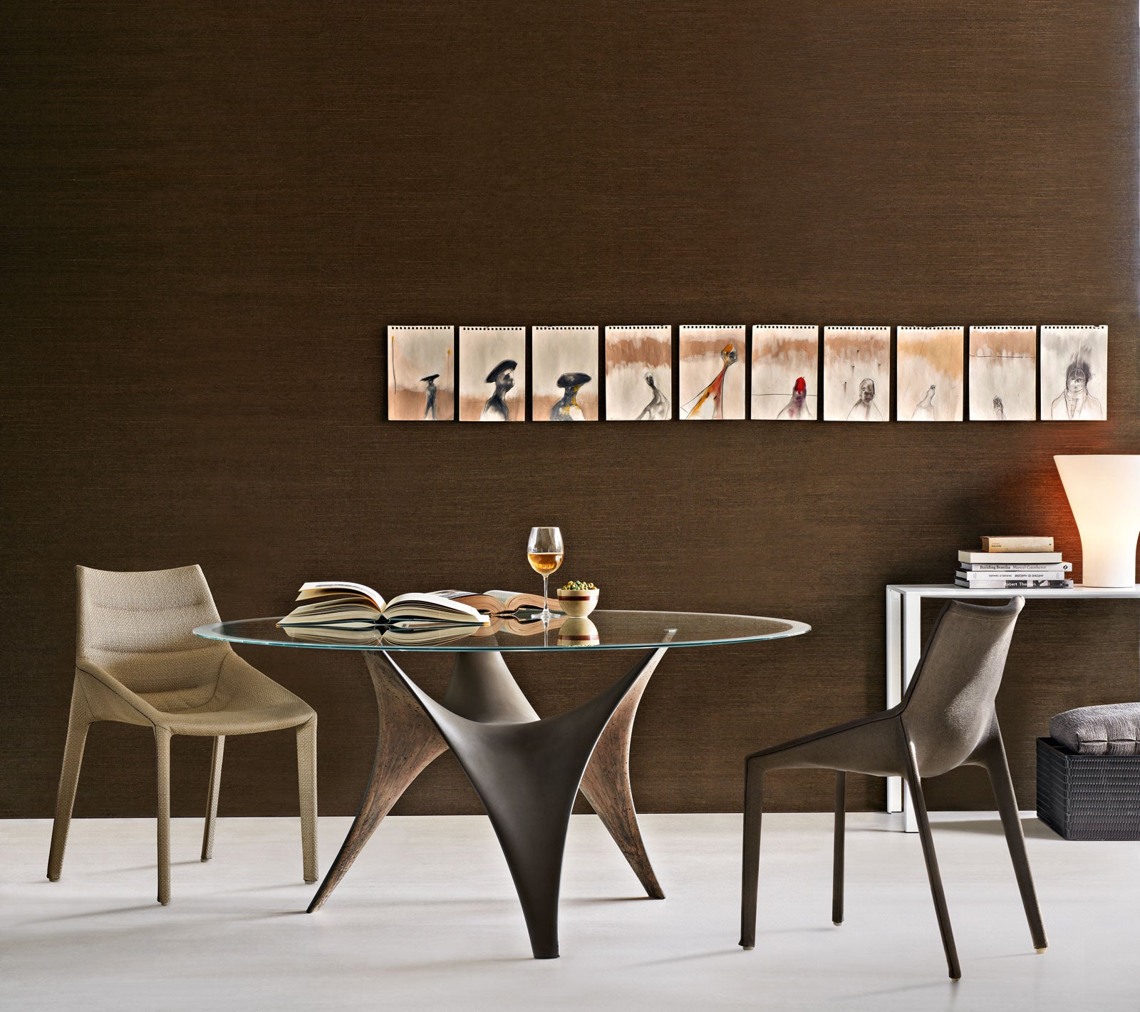 Molteni&C Outline Chair by Arik Levy | Ergonomic Italian Dining Chair