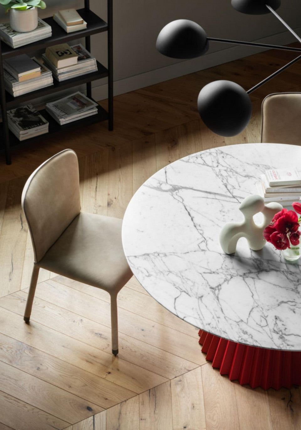 Plissé Round Dining Table | Midj Contemporary Design